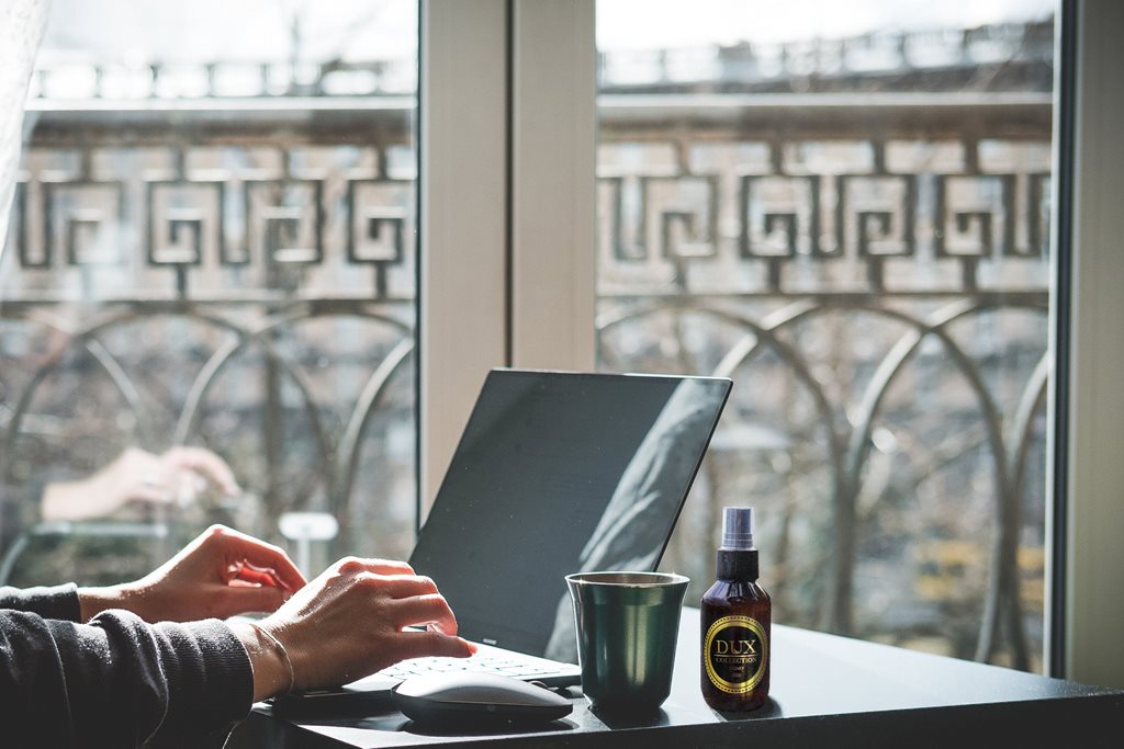 Online shopping in The Rocks: Ideas to zen your home office space