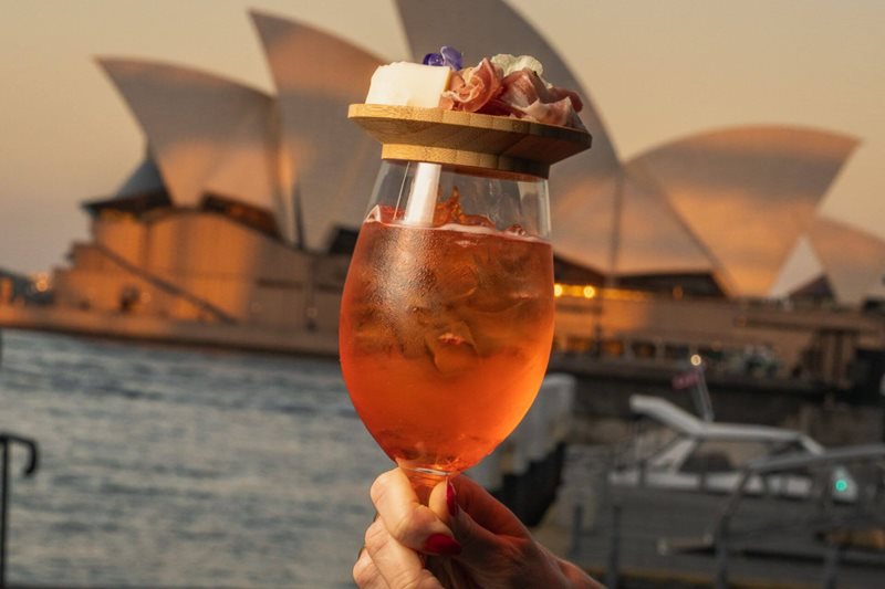 Aperitivo Hour at Como Italian