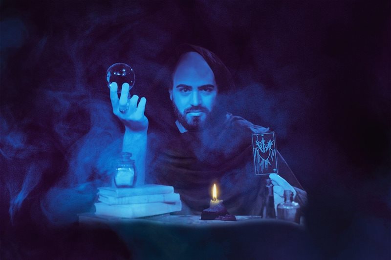 TattleTales: Immersive Tarot Storytelling
