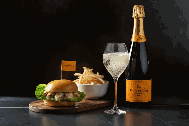 Lobster Burger x Veuve Clicquot