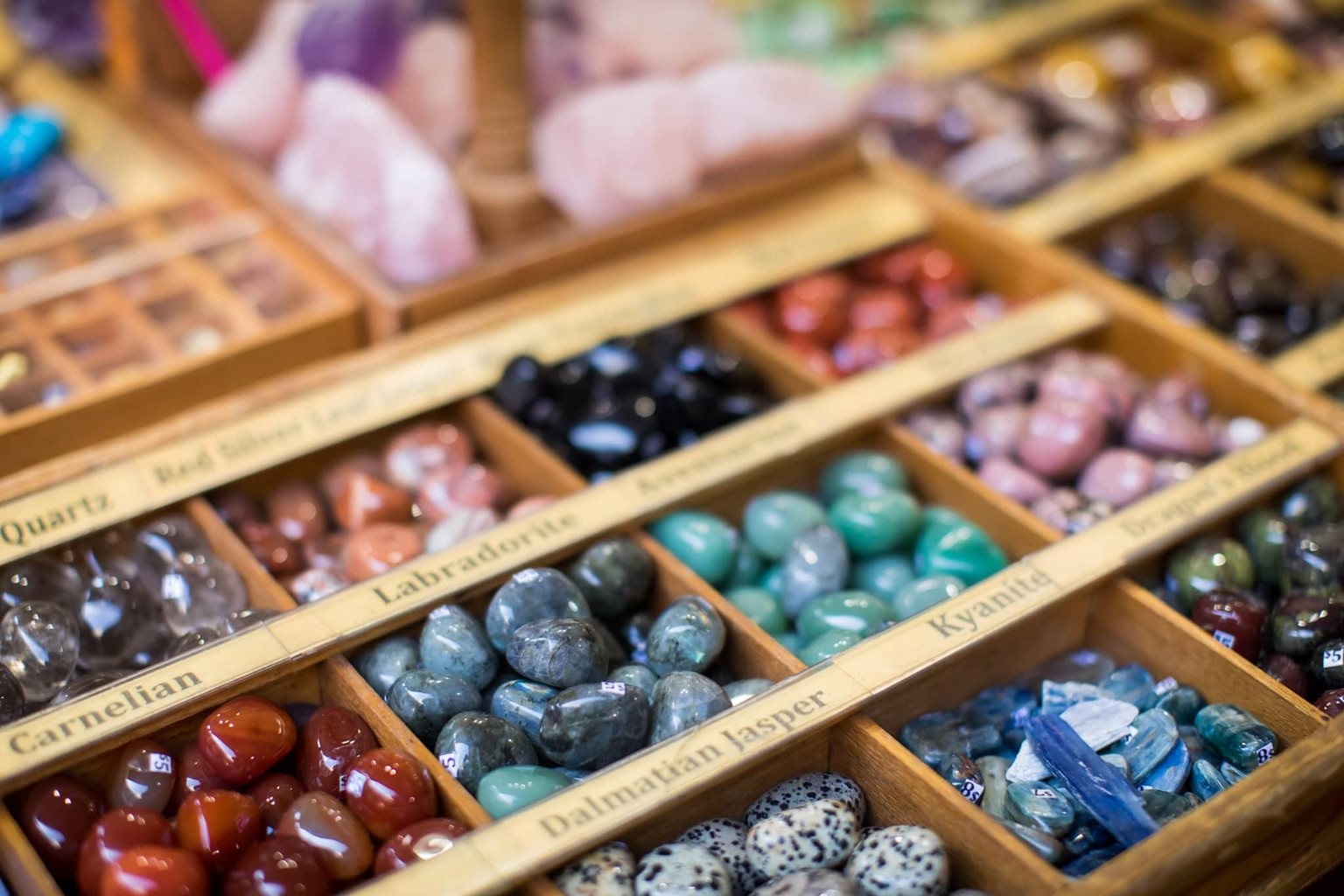 Earthlight Minerals The Rocks