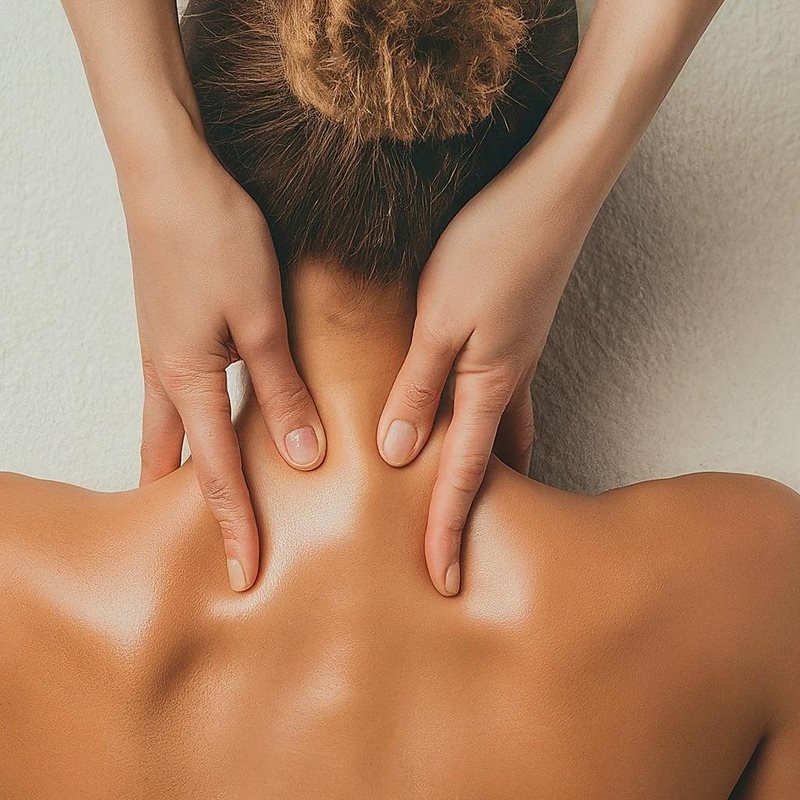 FREE Mini Massages and Mini Facials