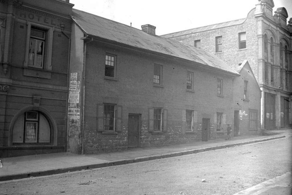 Reynold's Cottages